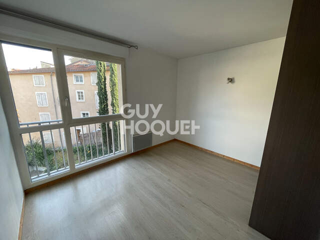 A Louer Appartement T2- 34m2  environ 3ème étages - Ascenceur... — photo du bien