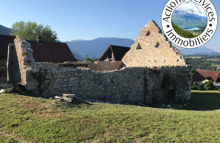 GRANGE EN PIERRE EN RUINE A RECONSTRUIRE — photo 3