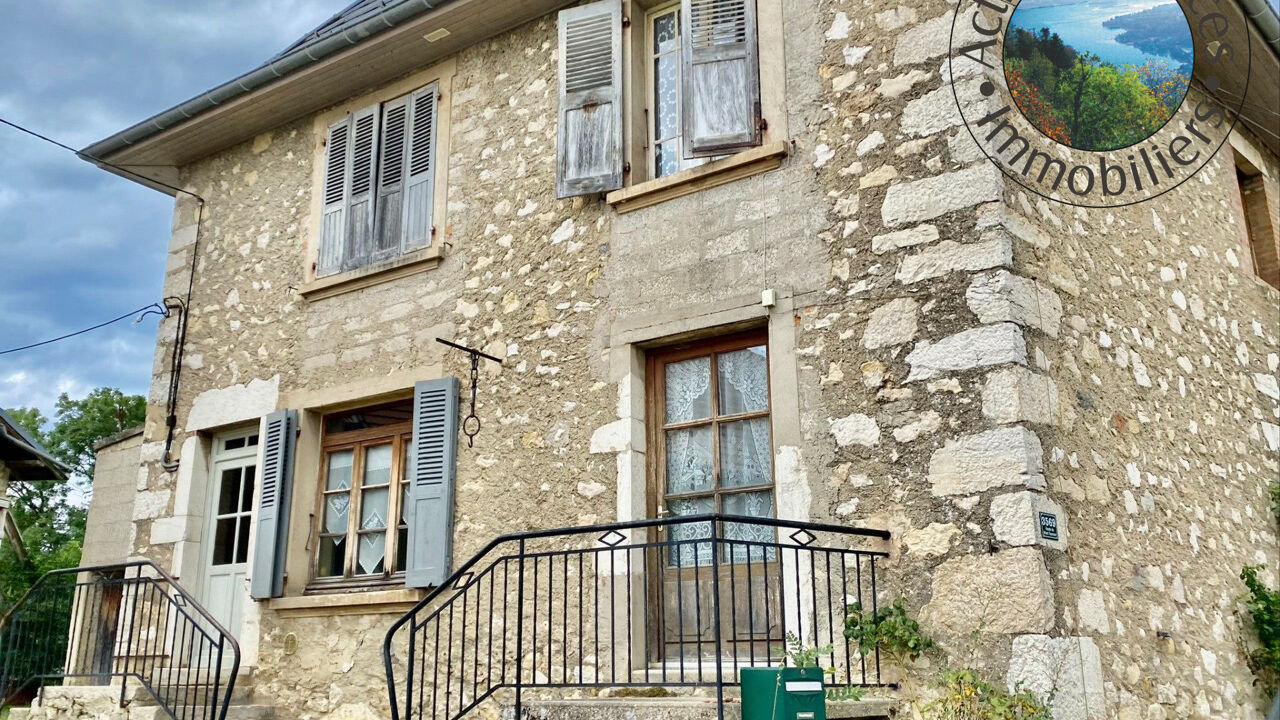 maison 10 pièces 111 m2 à vendre à Saint-Genix-les-Villages (73240)