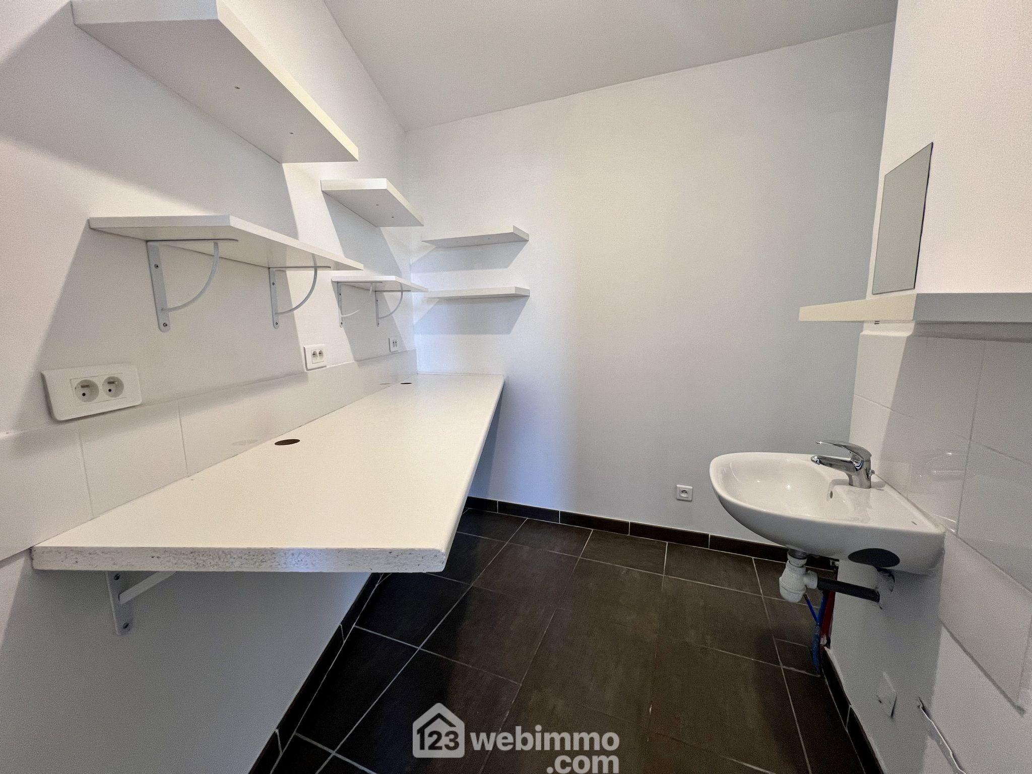 Photo Local - 41m² - Bastia image 2/4