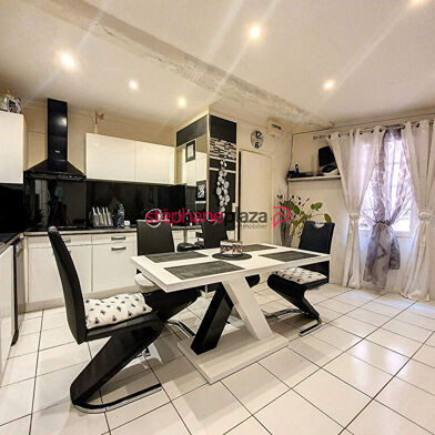 Appartement 5 pièces 160000 €