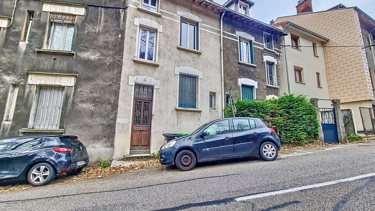 immeuble  pièces 108 m2 à vendre à Grenoble (38000)