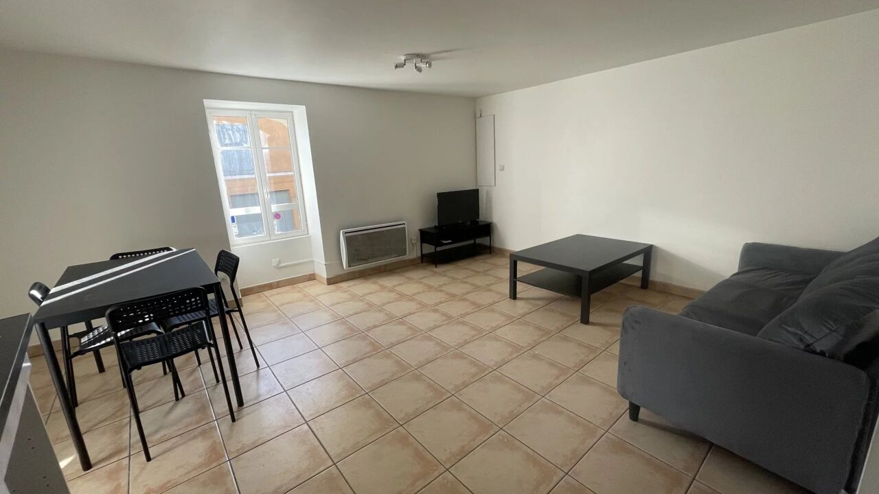 appartement 2 pièces 37 m2 à louer à Jouques (13490)