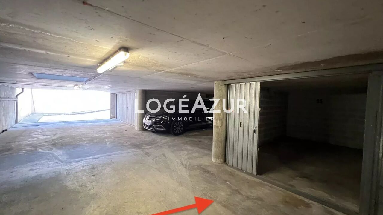 garage  pièces  m2 à vendre à Antibes (06600)