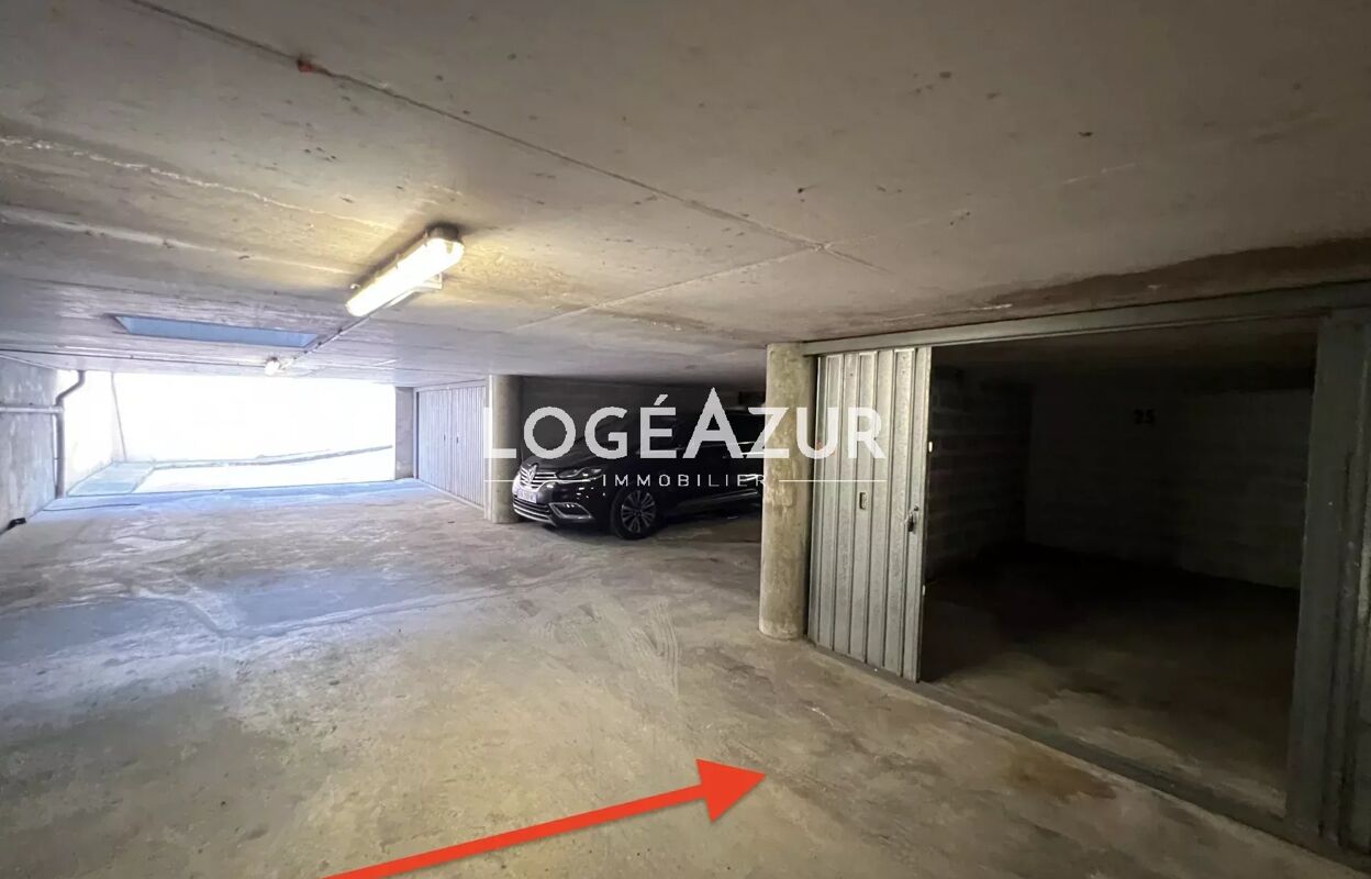 garage  pièces  m2 à vendre à Antibes (06600)