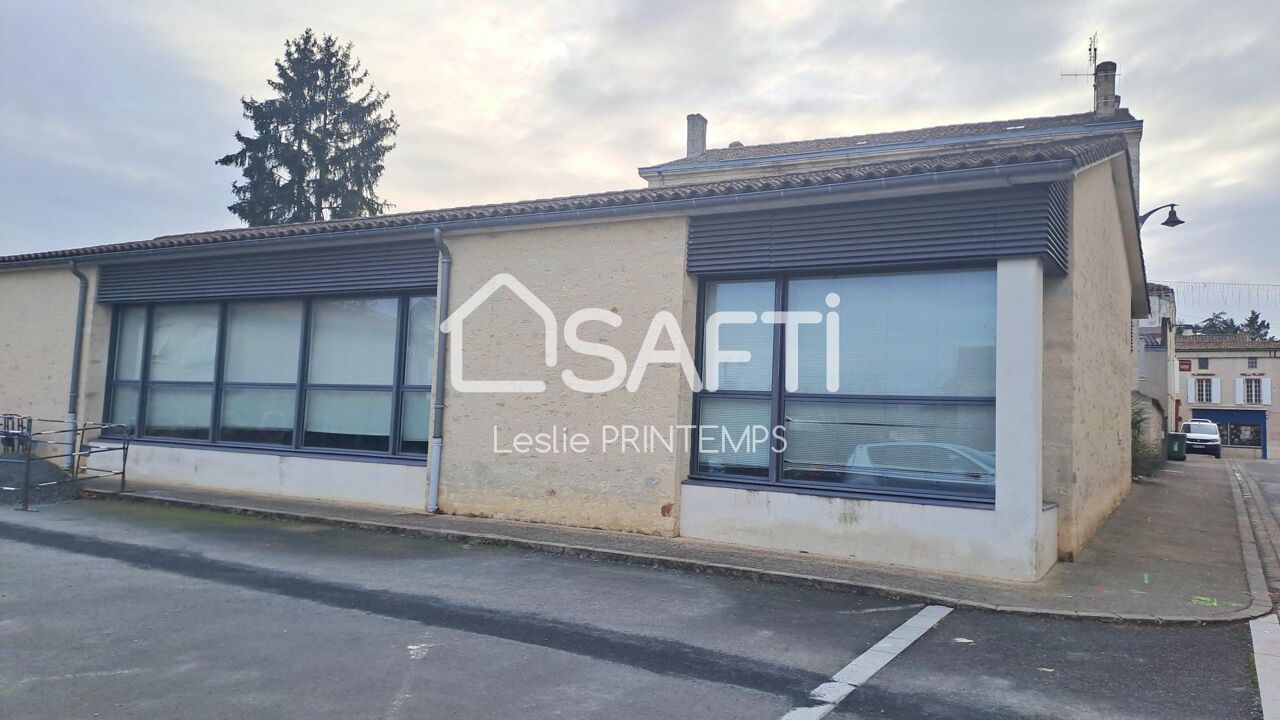 bureau 5 pièces 240 m2 à vendre à Coulonges-sur-l'Autize (79160)