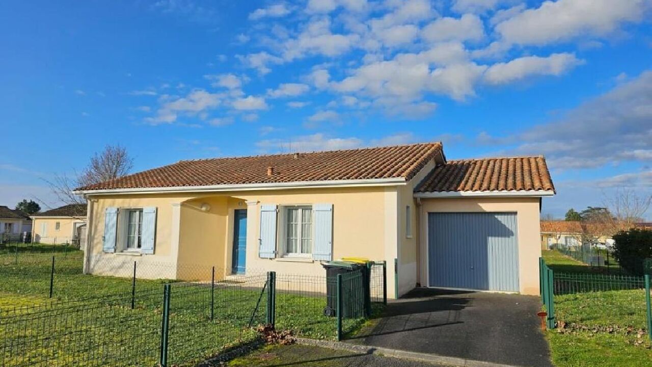 maison 4 pièces 83 m2 à vendre à Ruffec (16700)