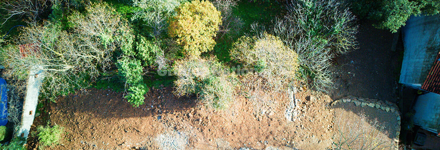 Terrain  896 m² à vendre à Carnoules (83660)