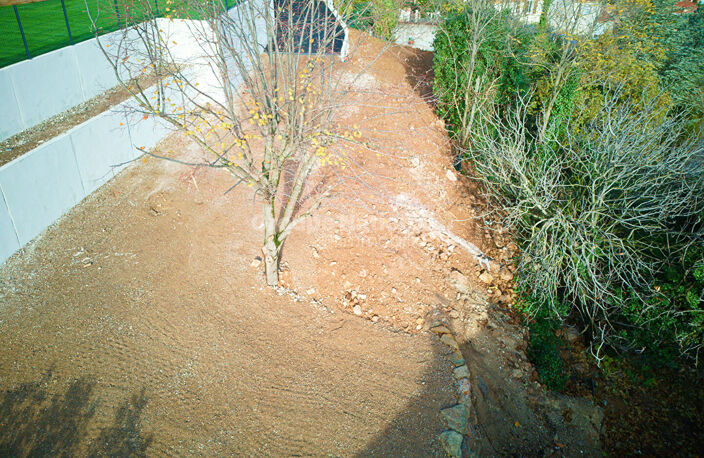 Terrain à vendre à Carnoules pour 2 ou 3 maisons - Référence ... — photo 2