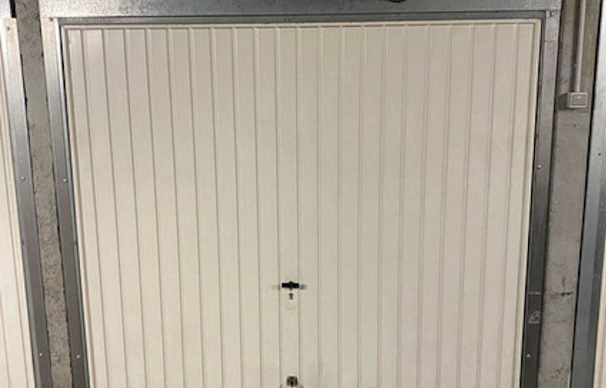 garage  pièces 12 m2 à vendre à Nice (06200)