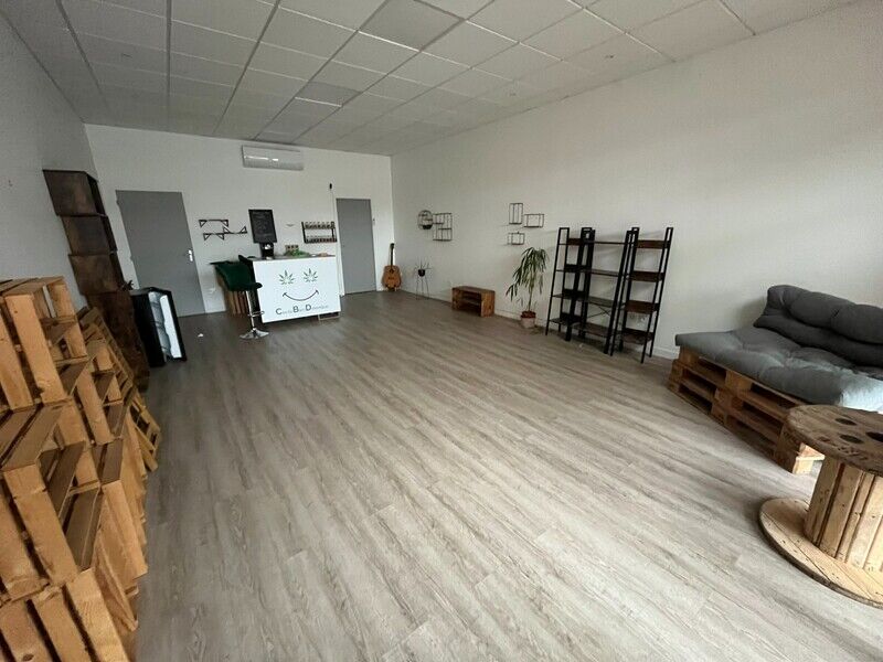 Local commercial 2 pièces  à louer Saint-Donat-sur-l'Herbasse 26260