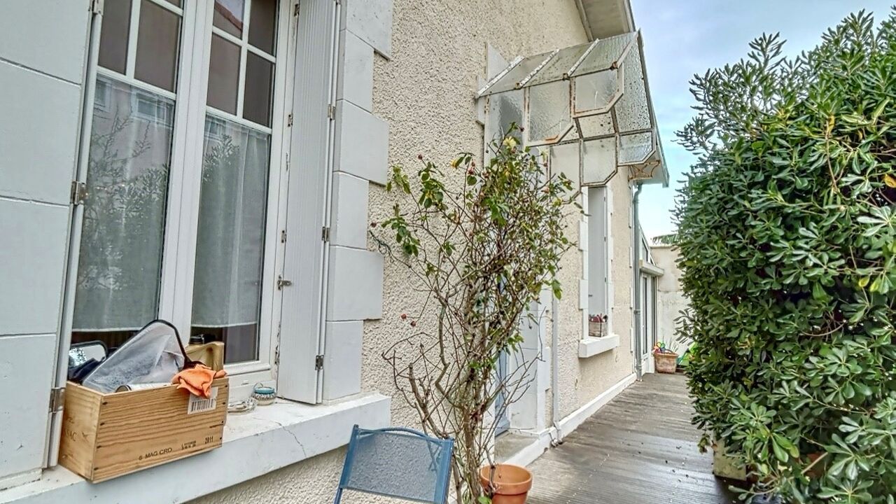 maison 5 pièces 121 m2 à vendre à La Rochelle (17000)