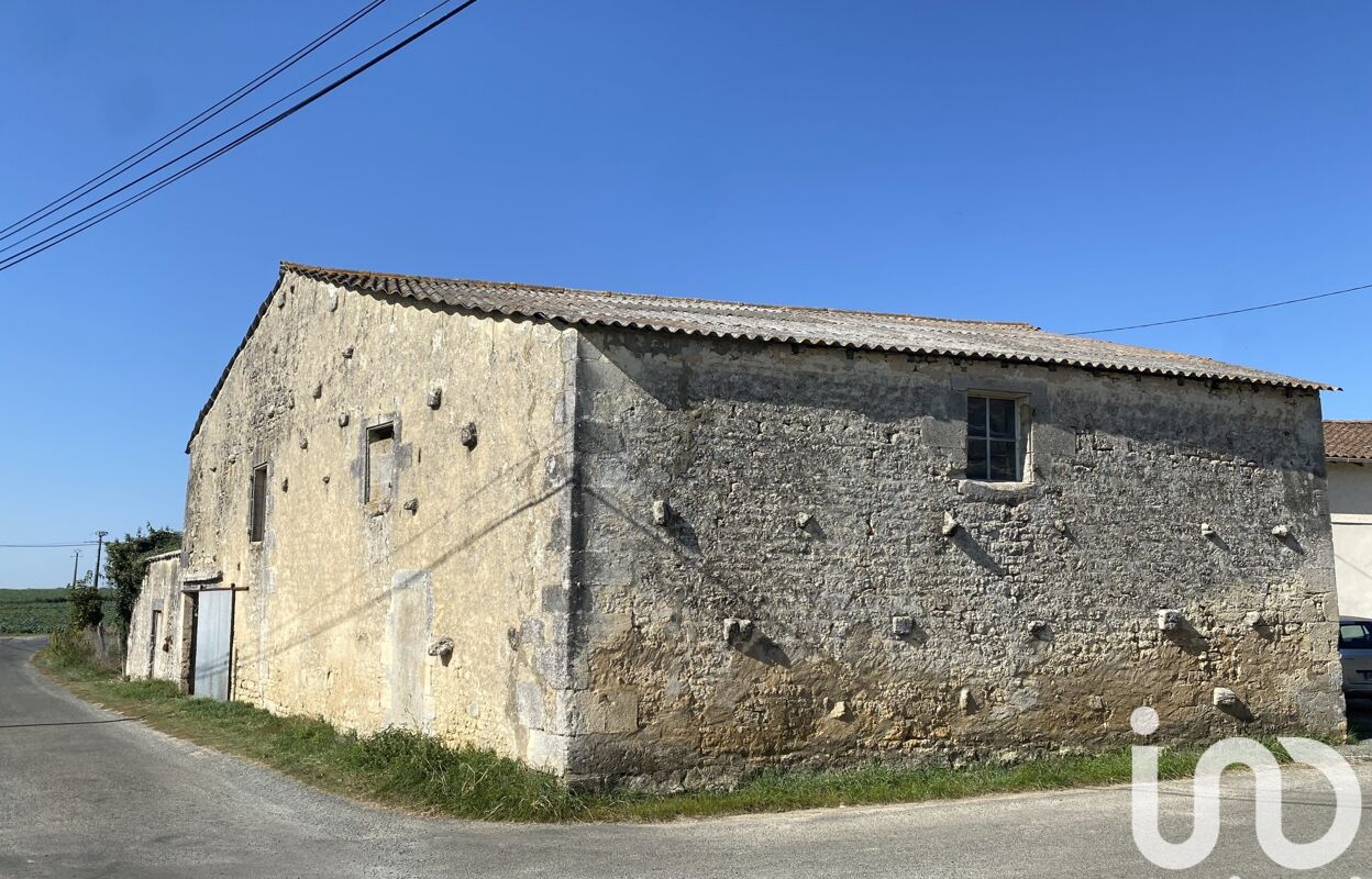 maison 3 pièces 184 m2 à vendre à Saint-Savinien (17350)