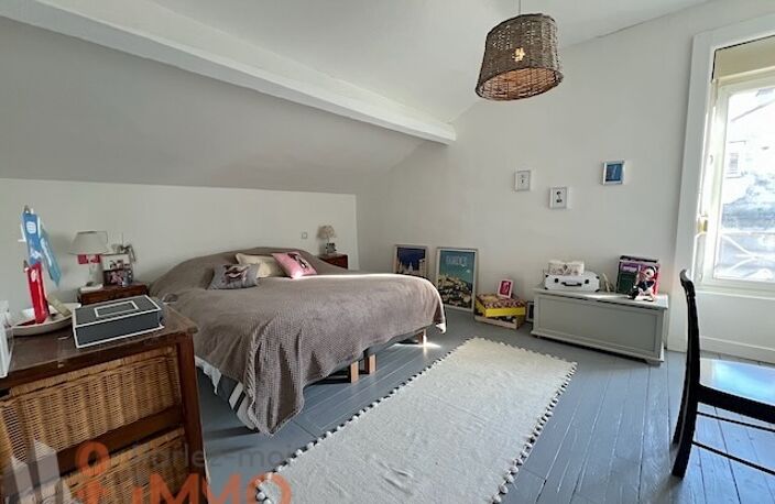 T4 — photo 3