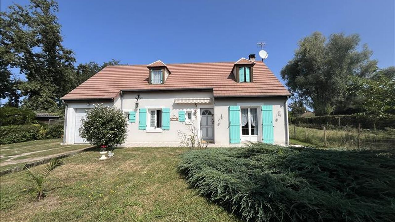 maison 5 pièces 122 m2 à vendre à Saint-Amand-Montrond (18200)