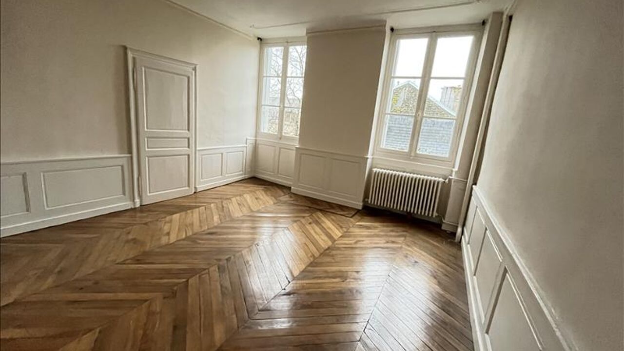 maison 6 pièces 214 m2 à vendre à Issoudun (36100)