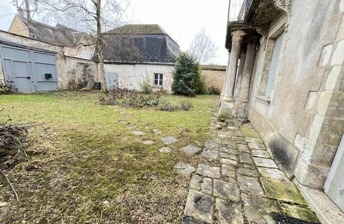 Hôtel Particulier de 6 pièces principales — photo 2