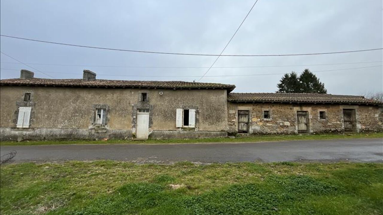 maison 4 pièces 157 m2 à vendre à Montbron (16220)