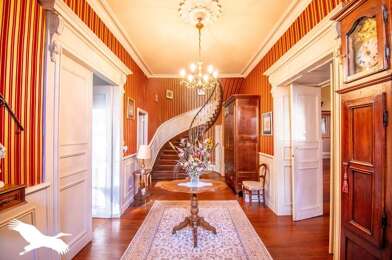 Maison 7 pièces 699000 €