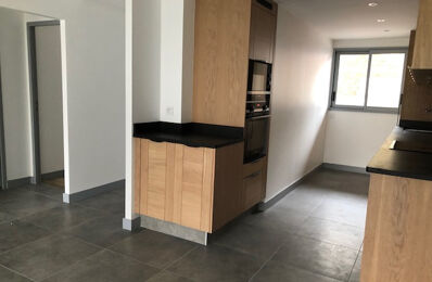 location appartement 950 € CC /mois à proximité de Souraïde (64250)