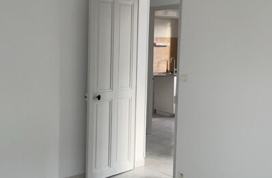 location appartement 730 € CC /mois à proximité de Saint-Andiol (13670)