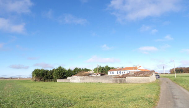Villa / Maison 6 pièces  à vendre Saint-Savinien 17350