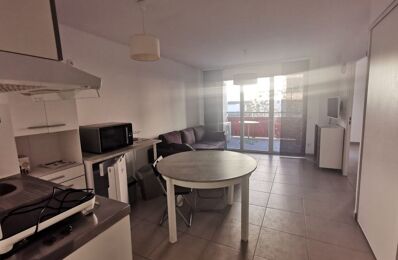 location appartement 722 € CC /mois à proximité de Rognonas (13870)