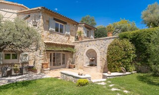 Maison 9 Pièces 235 m² à vendre à Montauroux (83440)