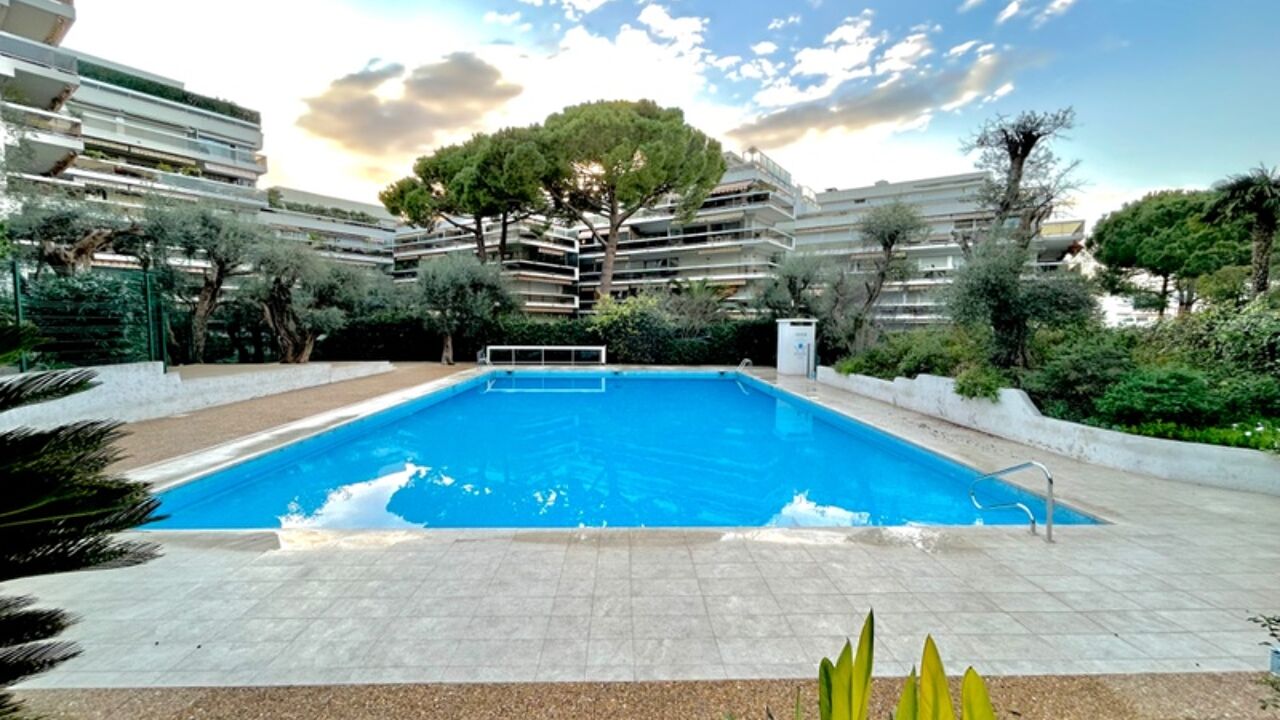 appartement 2 pièces 43 m2 à vendre à Antibes (06600)