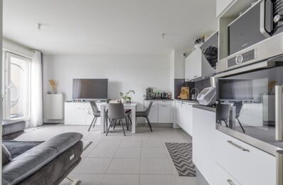 location appartement 1 140 € CC /mois à proximité de Ternay (69360)