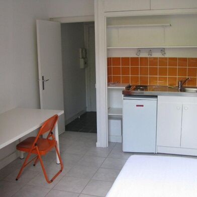 Appartement 1 pièce 14 m²