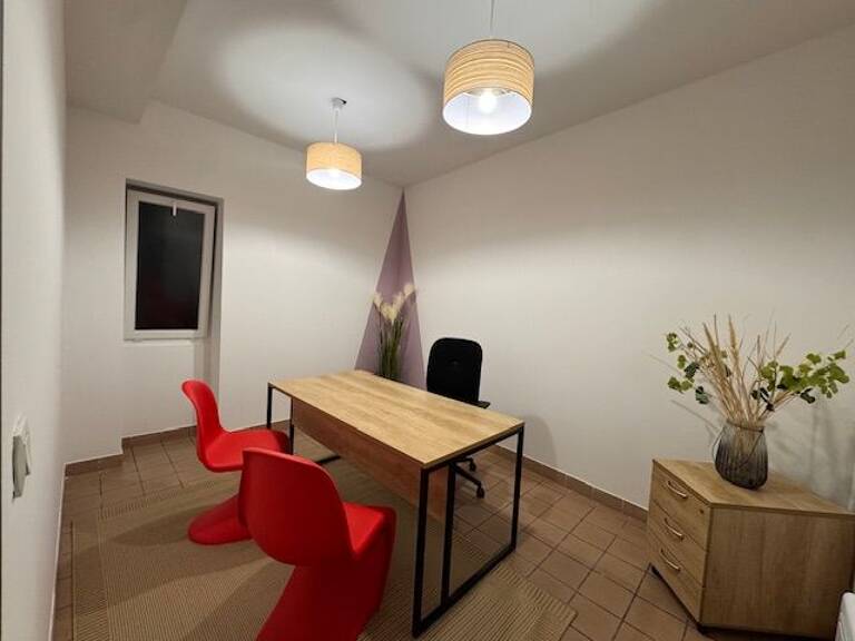 Bureau de 11m² à louer, hypercentre MONT-DE-MARSAN — photo 1