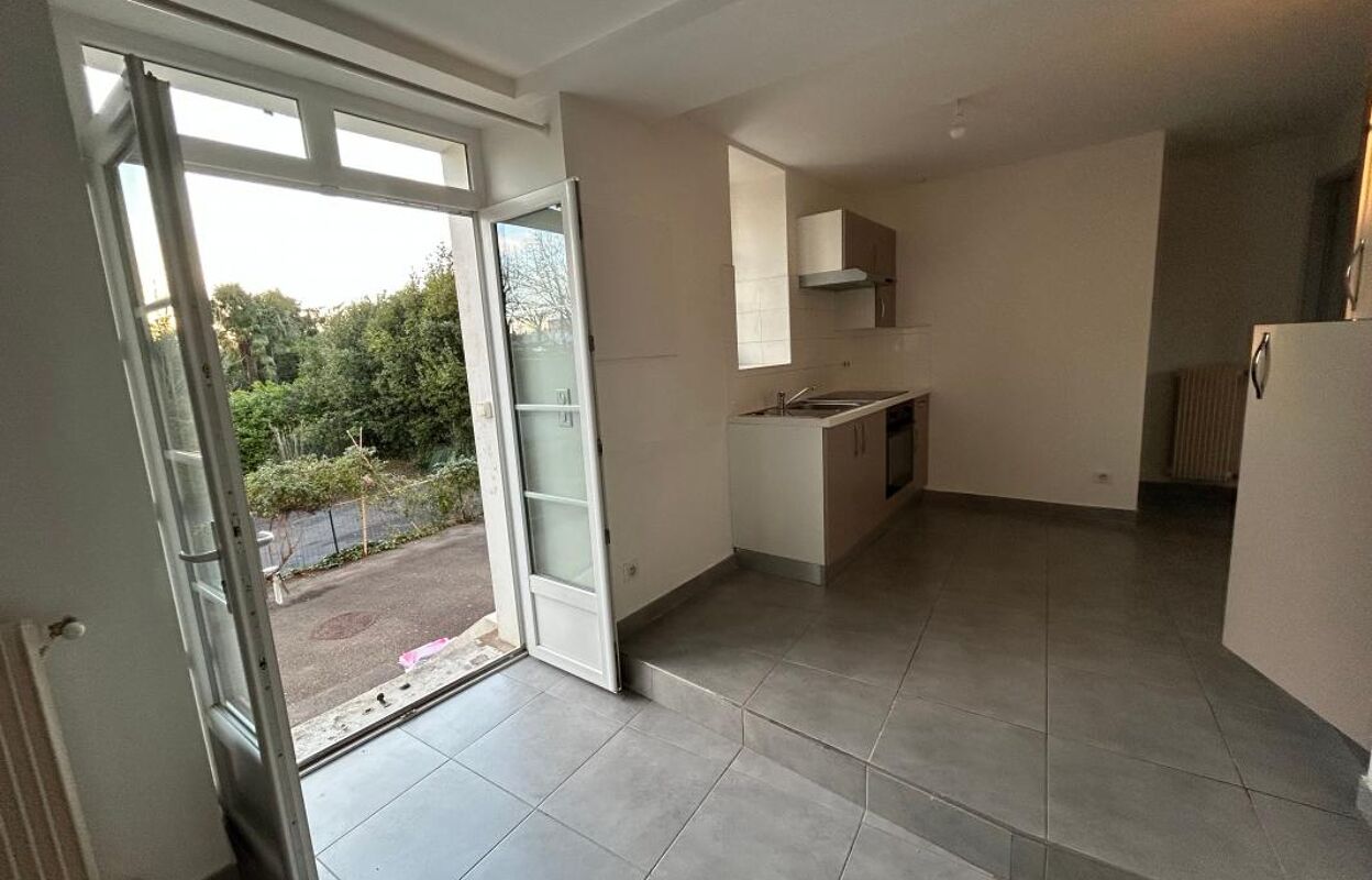 appartement 3 pièces 44 m2 à vendre à Saint-Pierre-d'Irube (64990)