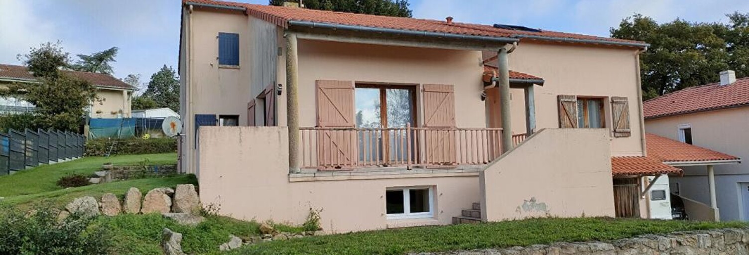 Maison 5 Pièces 167 m² à vendre à Saint-Laurent-sur-Sèvre (85290)