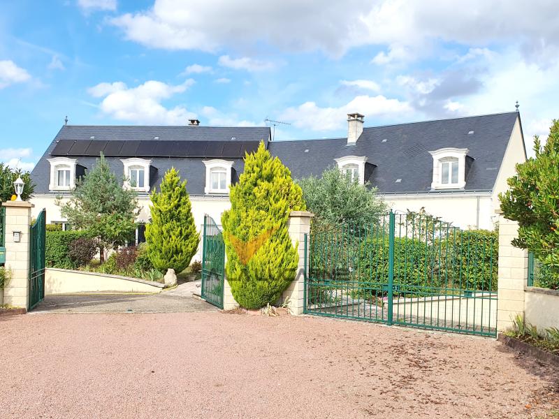 Villa / Maison  T14 à vendre Pernay 37230