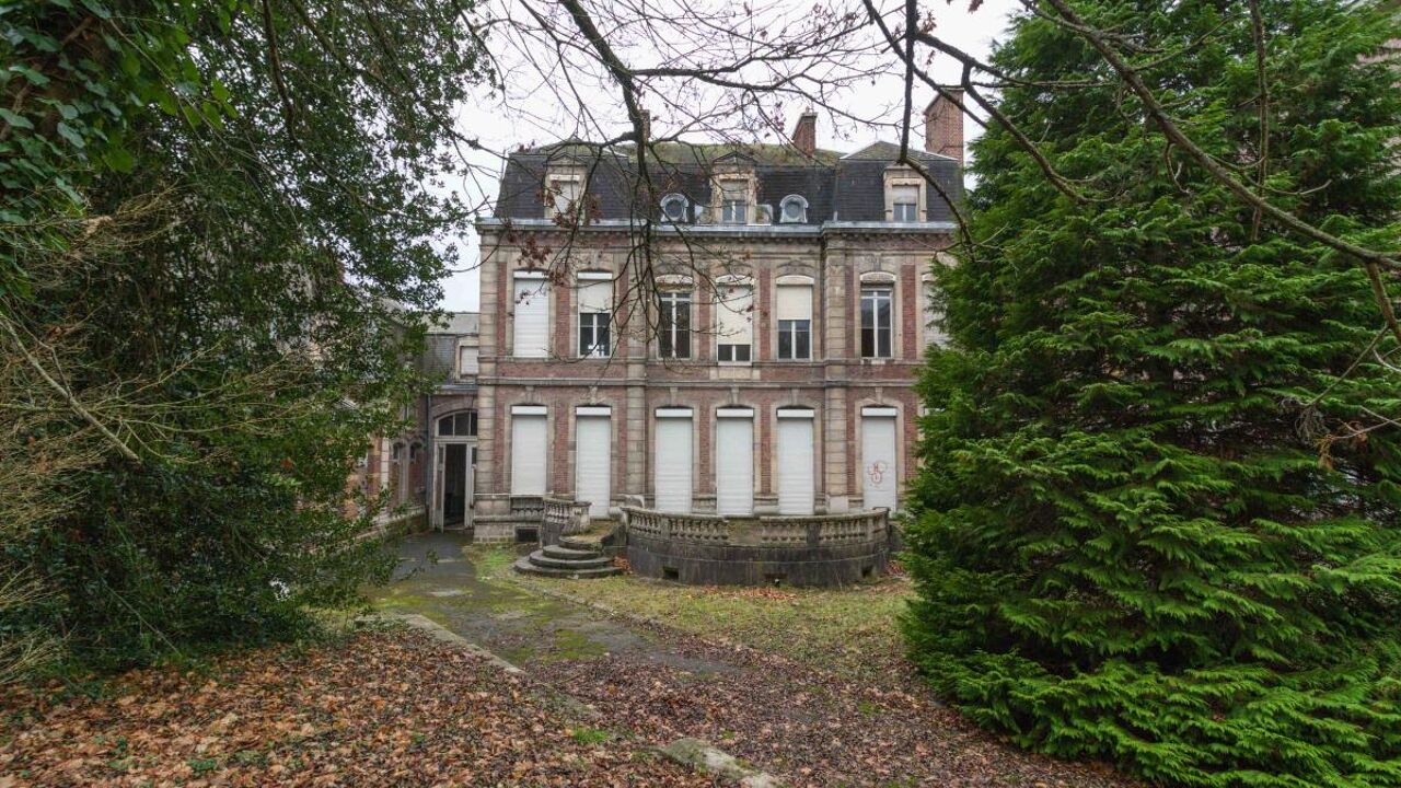 immeuble  pièces 846 m2 à vendre à Cambrai (59400)