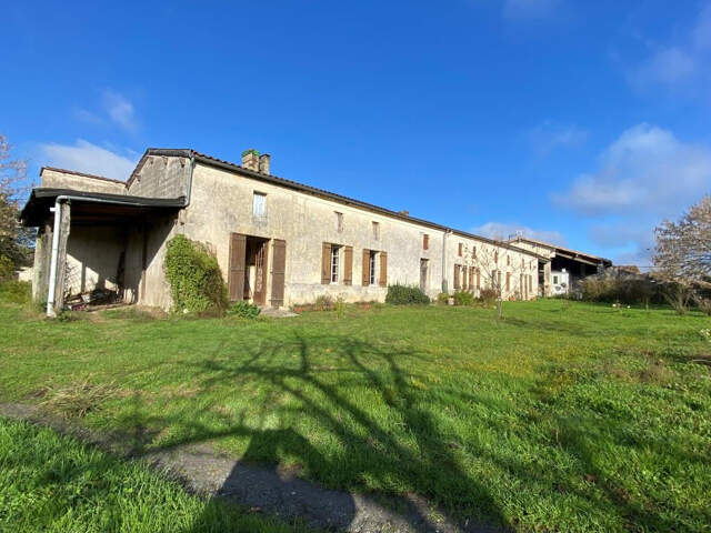 SAUGON MAISON 230 m2 TERRAIN 3 300 M2 — photo du bien