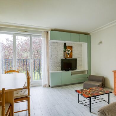 Appartement 3 pièces 710 €