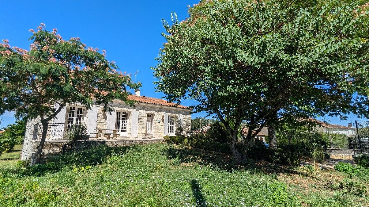 maison 4 pièces 150 m2 à vendre à Ars (16130)