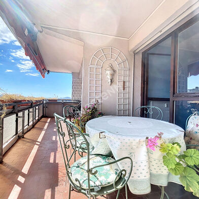 Appartement 4 pièces 289000 €