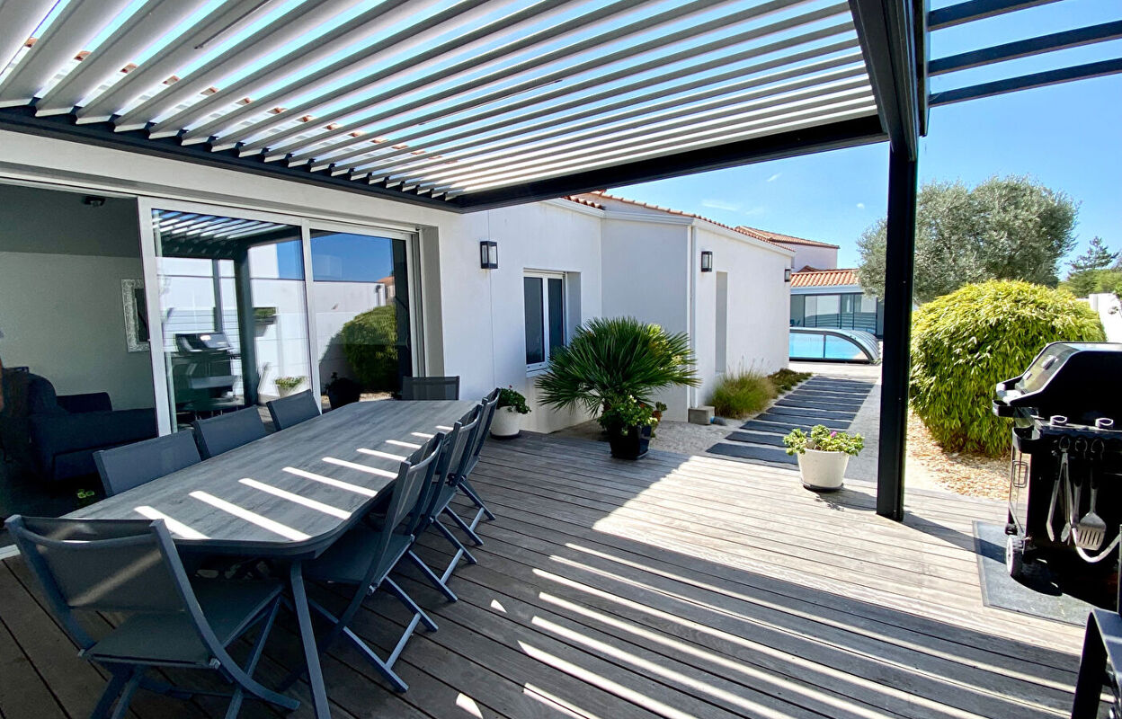 maison 6 pièces 157 m2 à vendre à Chateau-d'Olonne (85180)