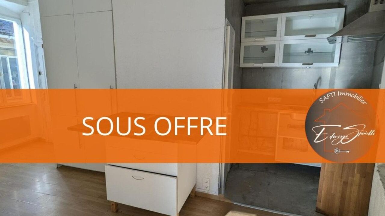 appartement 2 pièces 33 m2 à vendre à Nîmes (30000)