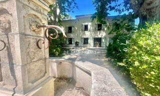 Maison  210 m² à vendre à Verquières (13670)