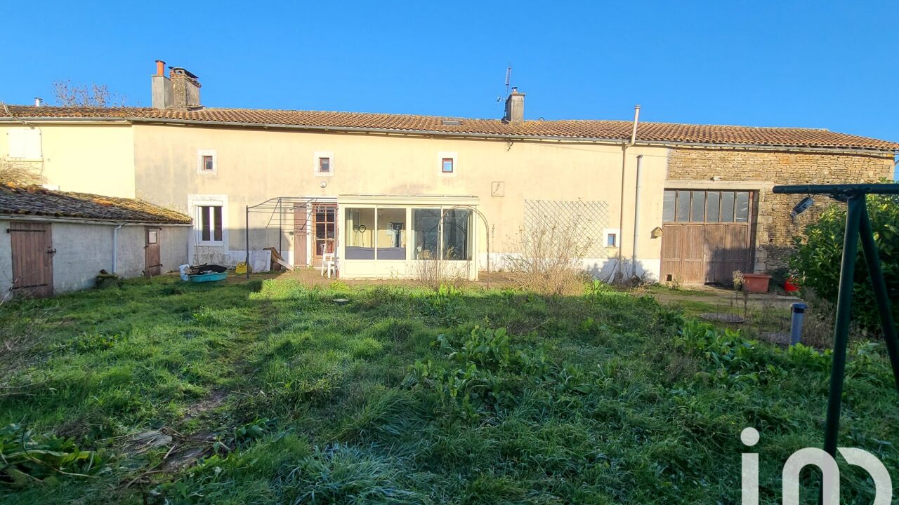 maison 4 pièces 111 m2 à vendre à Clussais-la-Pommeraie (79190)