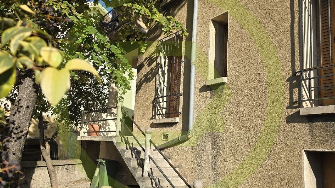 maison 8 pièces 139 m2 à vendre à Nîmes (30000)