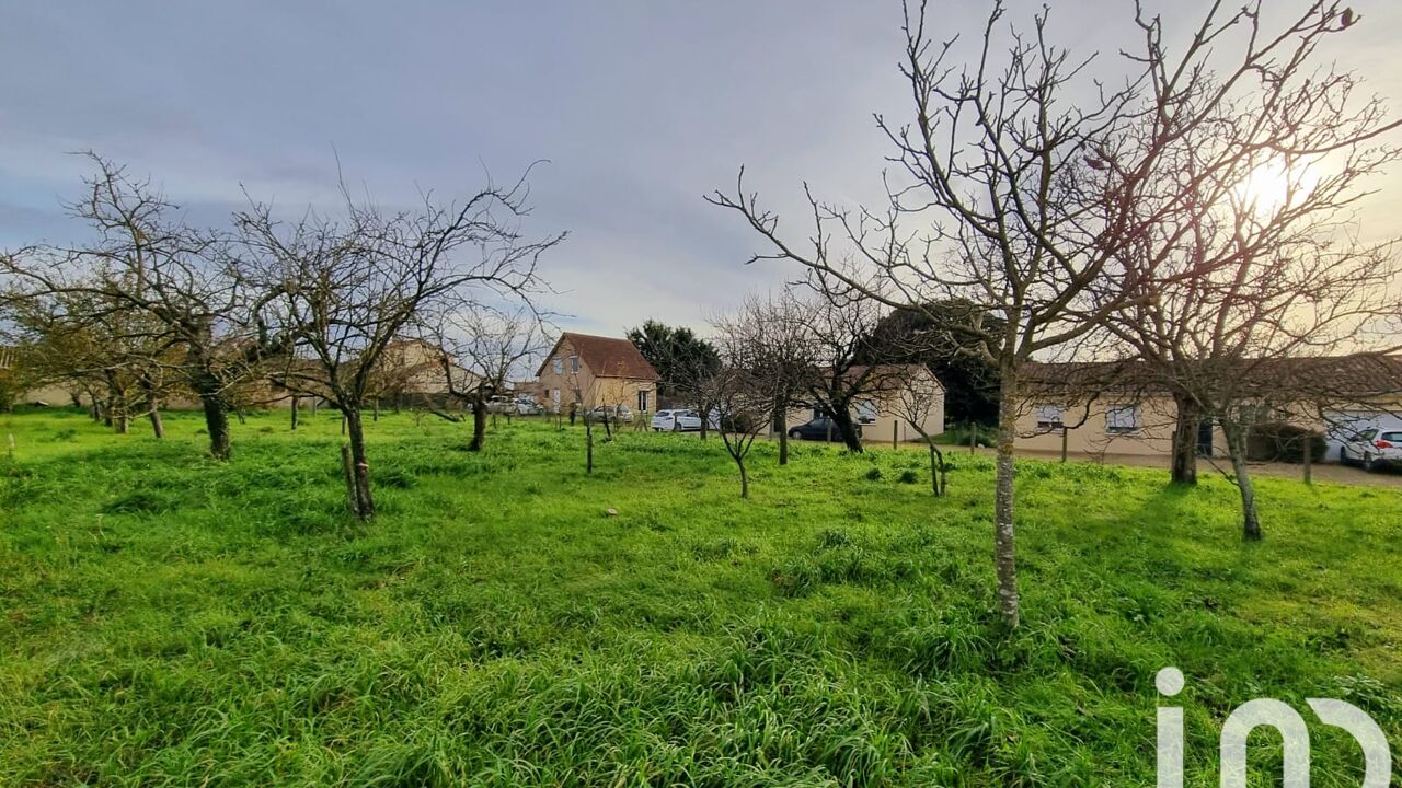 terrain  pièces 504 m2 à vendre à Saint-Martin-la-Pallu (86380)