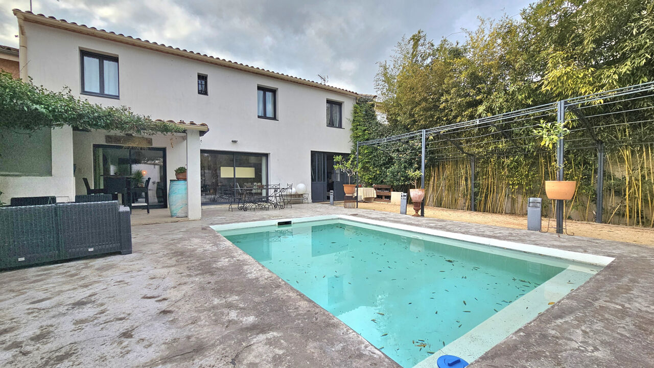 maison 6 pièces 151 m2 à vendre à Aigues-Mortes (30220)