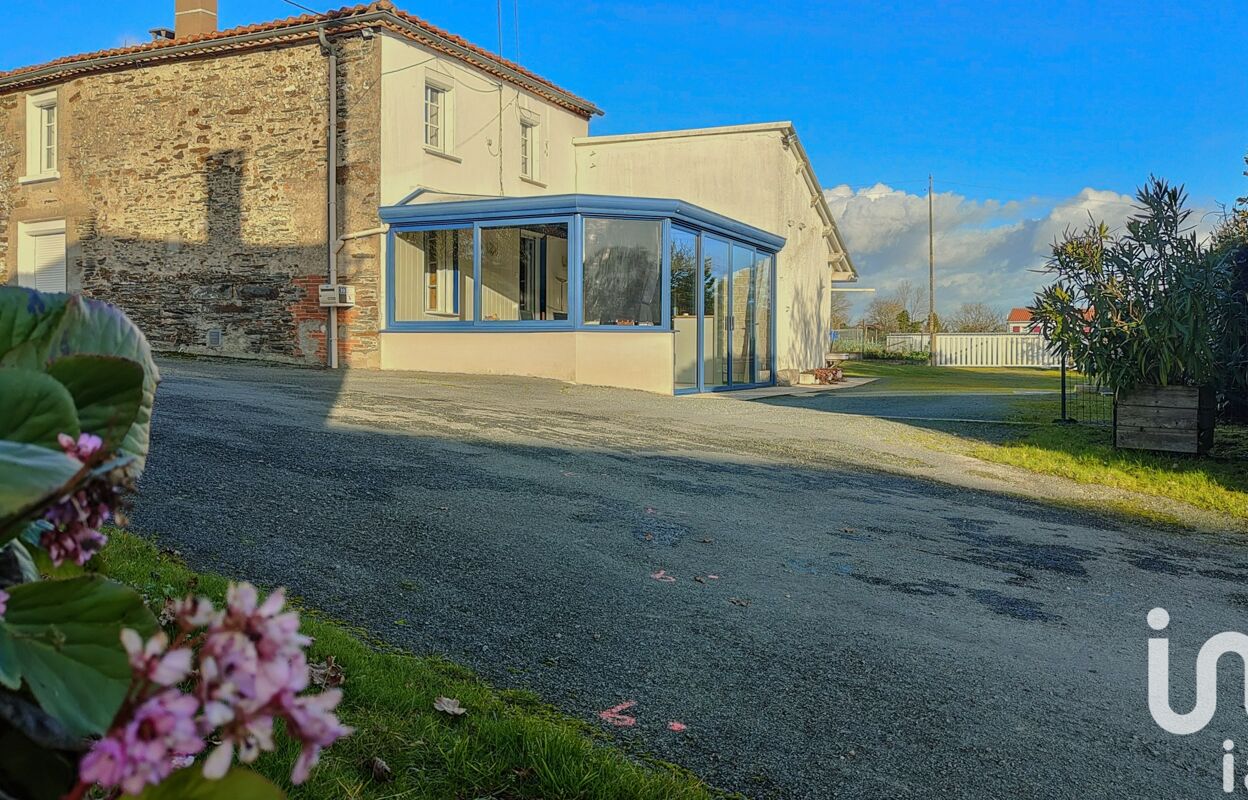 maison 4 pièces 117 m2 à vendre à Mouchamps (85640)