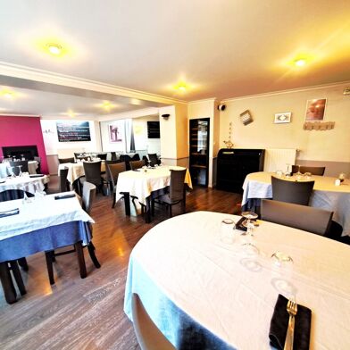 Commerce  261600 €