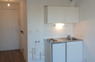 vente appartement 84 500 € à proximité de Grans (13450)